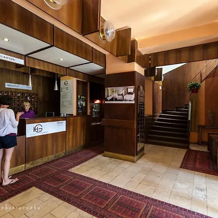 格兰顺佩尔克酒店 酒店